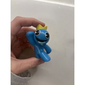 NEW Rainbow Friends Figure from the School Bus Mini Figure Set - Blue Reaching